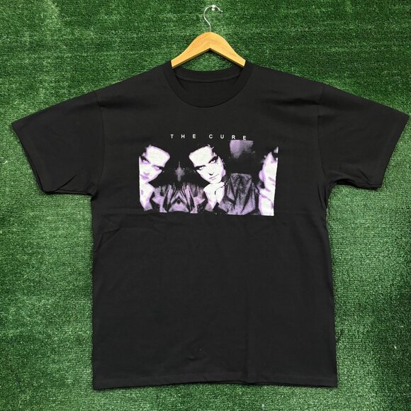 The Cure Robert Smith T-shirt size large - Picture 1 of 4